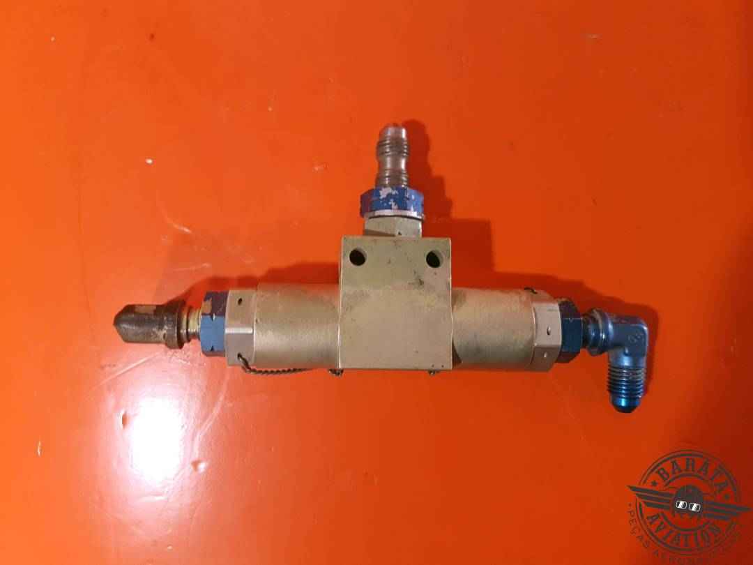 2SV0413 Gar-Kenyon Hydraulic Shuttle Valve Assy