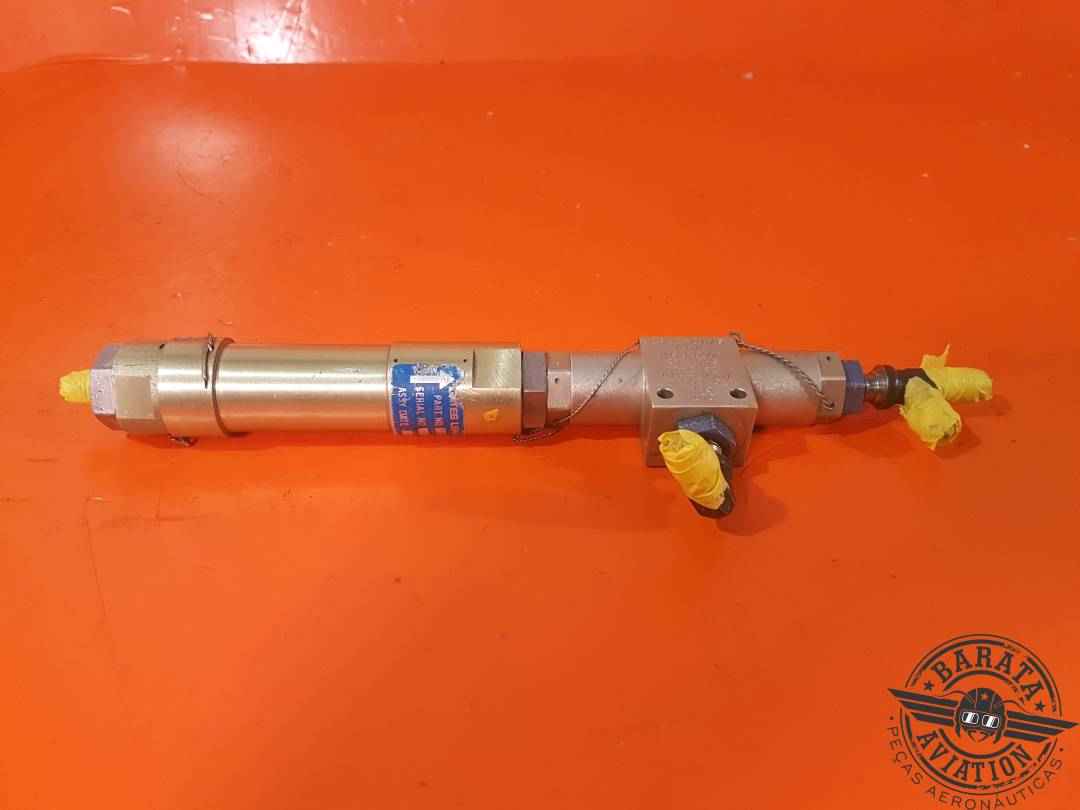 2SV0413  Gar-Kenyon Hydraulic Shuttle Valve Assy