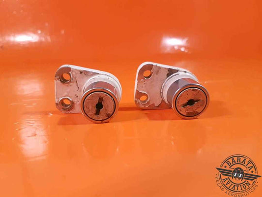 2322511-43 Learjet Set Of 2 Cap, Fwd Inbd