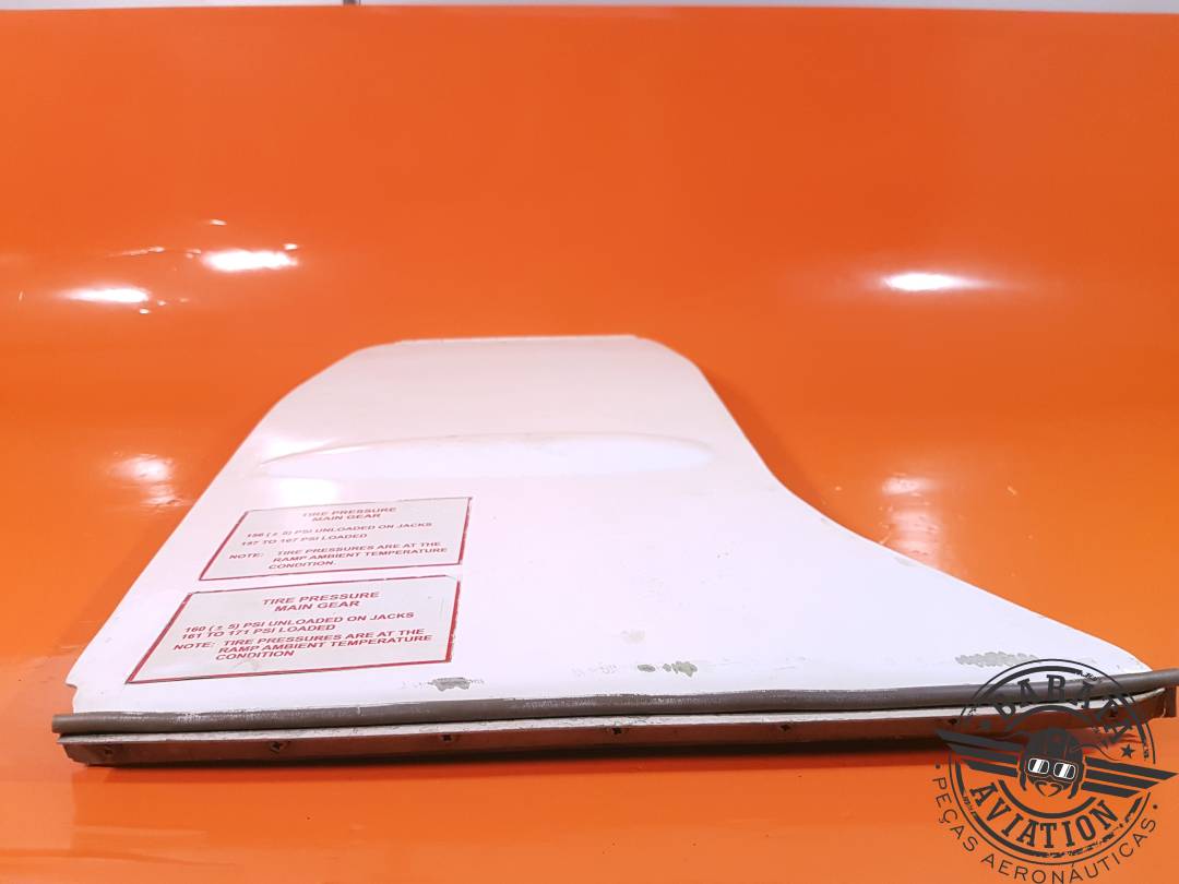2422520-38 Conjunto de puerta derecha Lear Jet