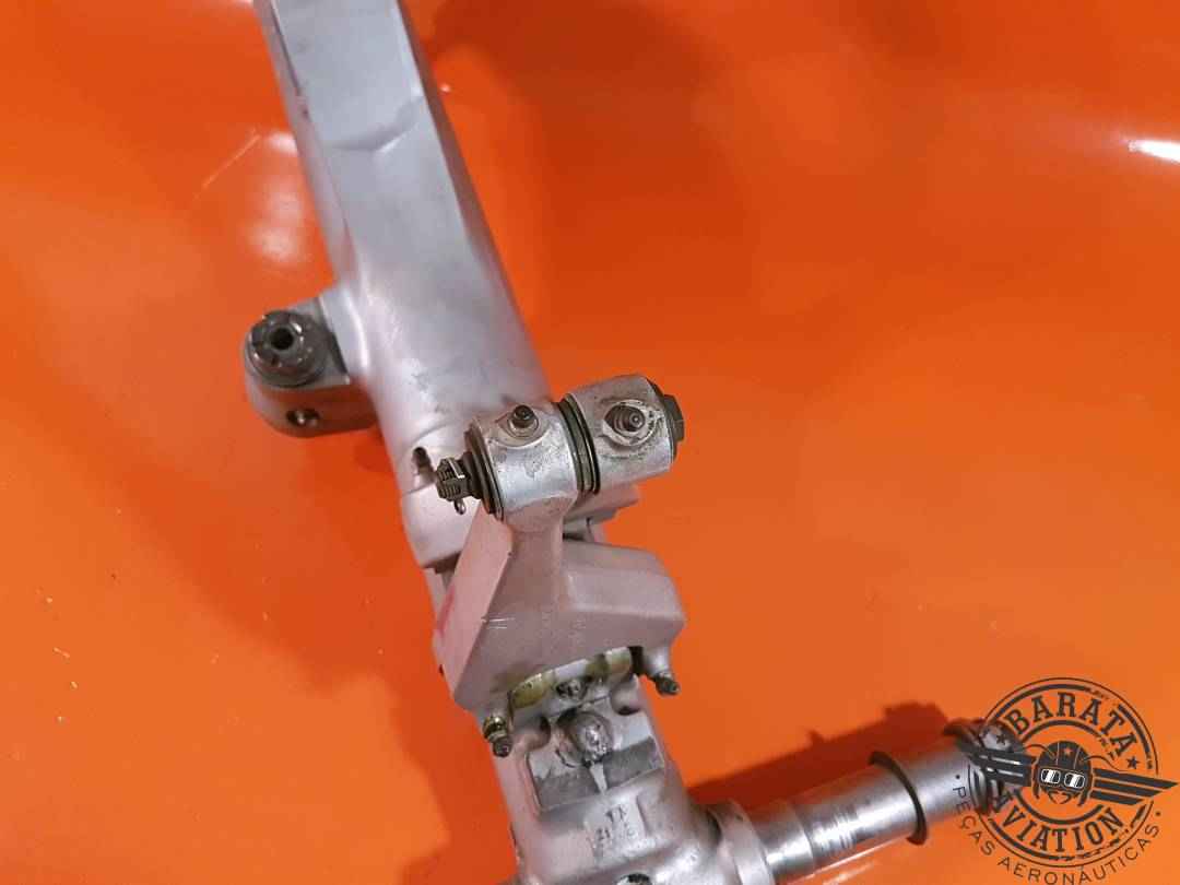 3141100-004 Lear Jet Strut Assy R/H