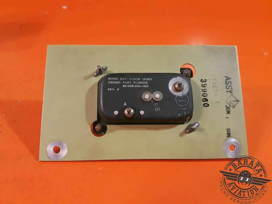 30180B-23D-1683 Floodlight Assy - w/ mounting bracket 