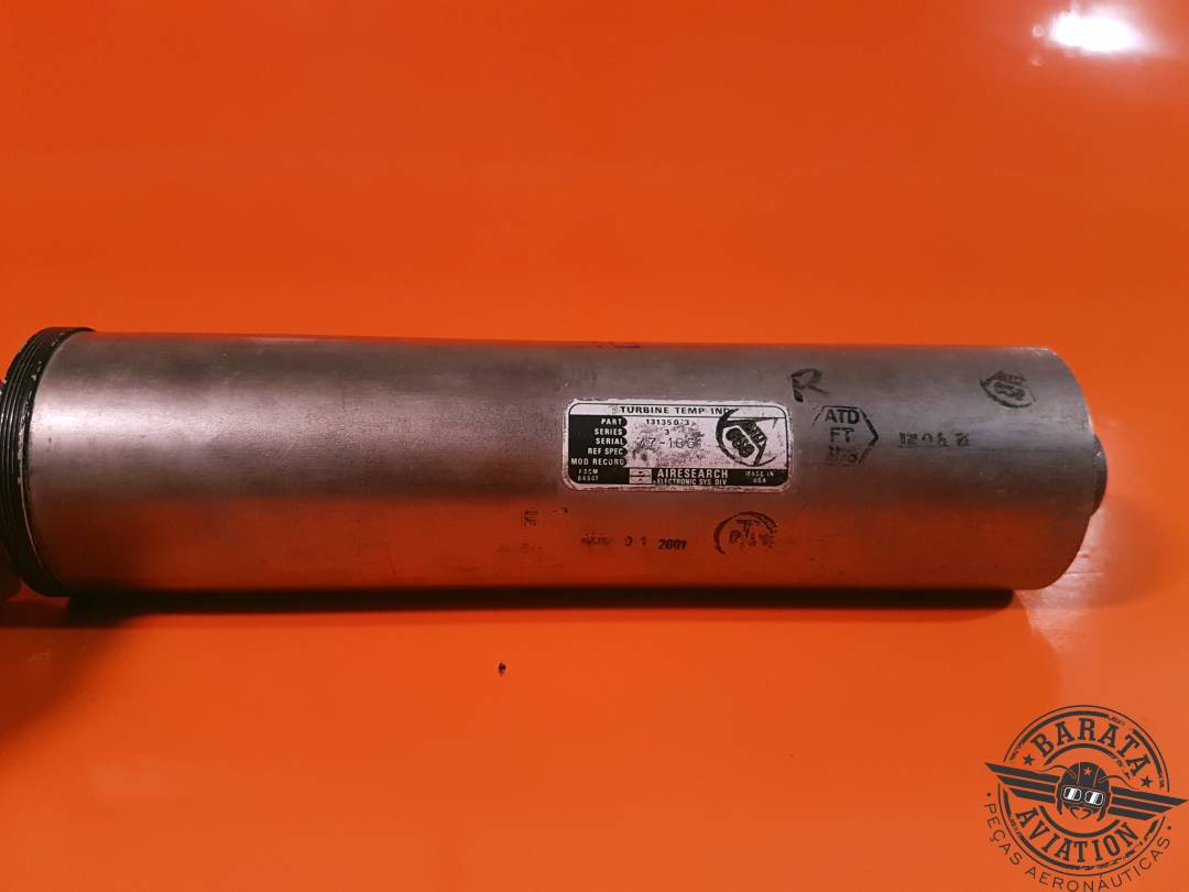 131350-3 Airesearch Turbine Temperature Indicator- w/ connector 