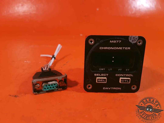 M877 Davtron Digital Clock Chronometer - W/ Connector  * Inoperante * Apenas para retirada de peças