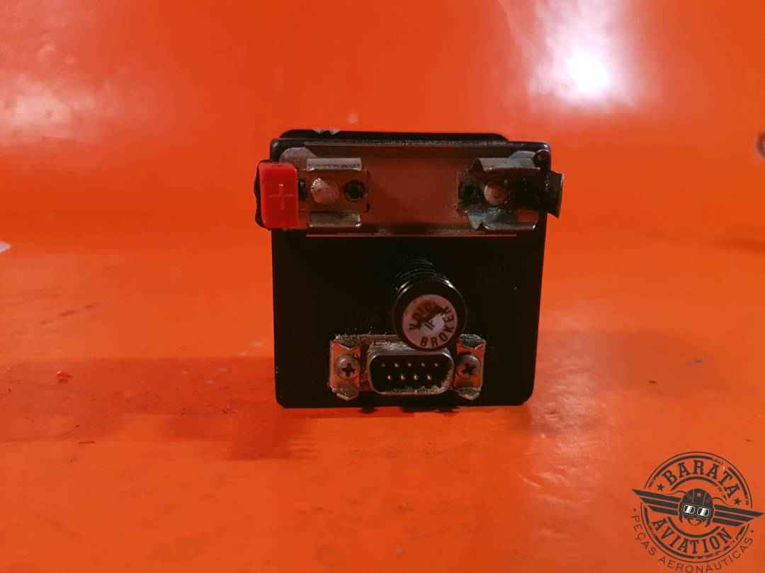 M877 Davtron Digital Clock Chronometer - W/ Connector  * Inoperante * Apenas para retirada de peças