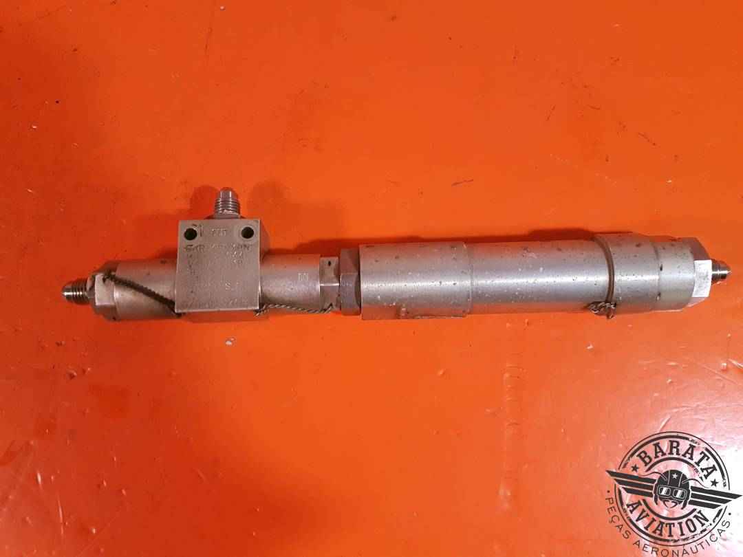 2SV0413  Gar-Kenyon Hydraulic Shuttle Valve Assy