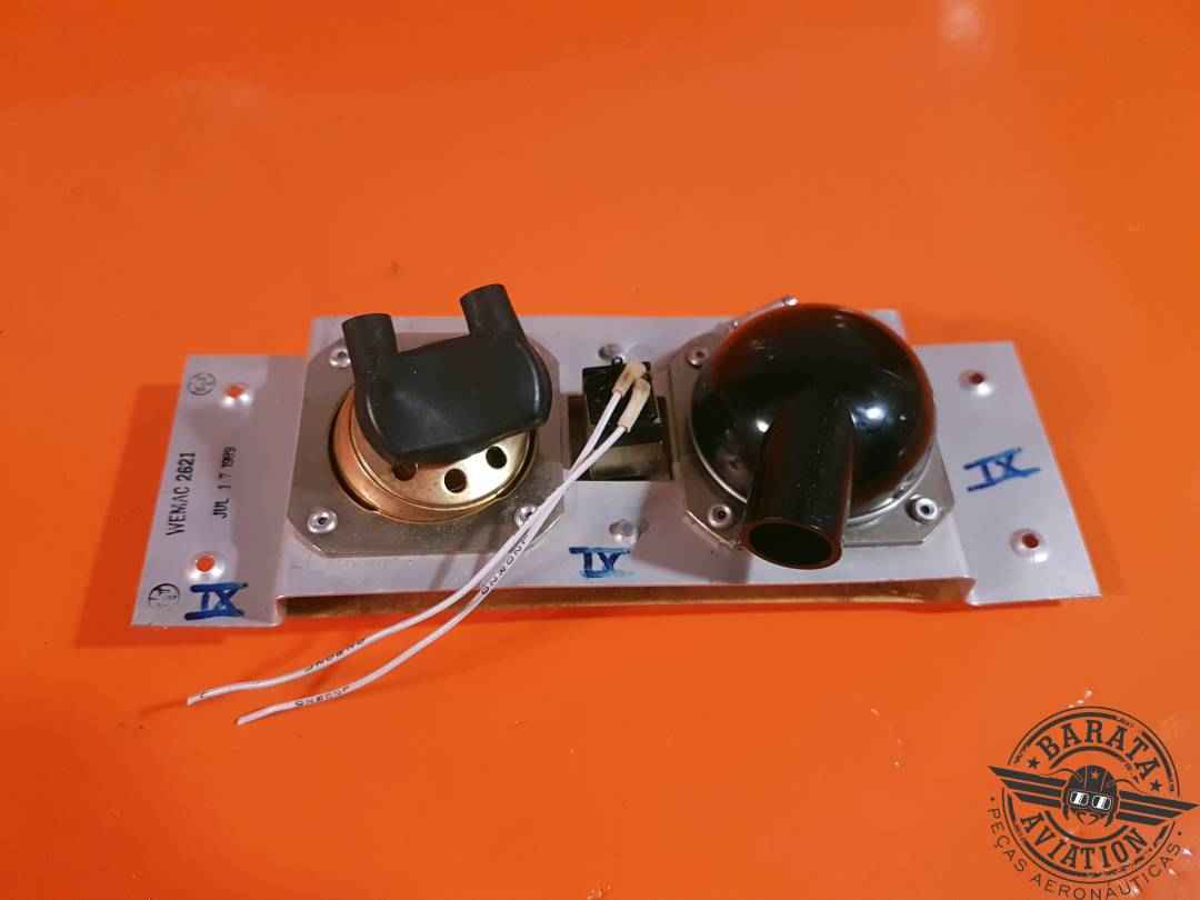 2621 Wemac Overhead Light & AC Vent