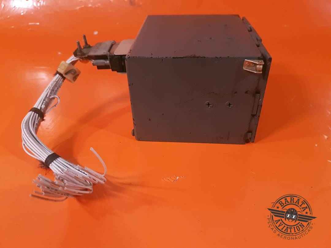 6608303-2 Lear Jet Instrument Cluster Box - Indicadores não estão inclusos