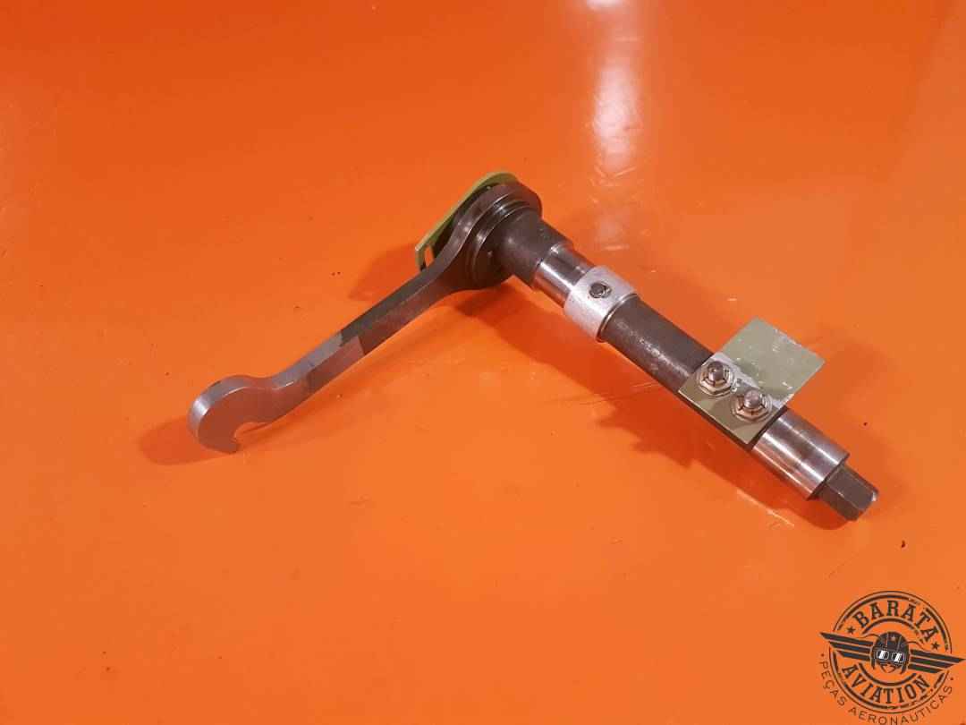 2411308-1 Learjet 31 Actuator Hook and Eccentric Assembly