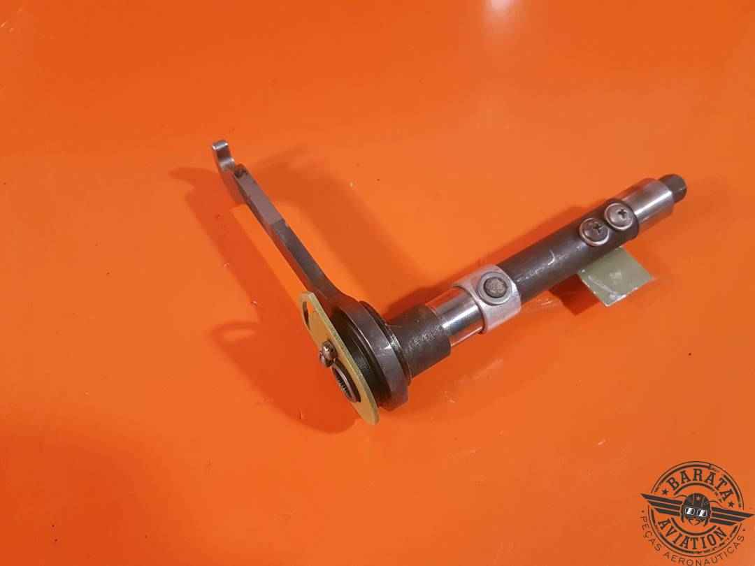 2411308-1 Learjet 31 Actuator Hook and Eccentric Assembly