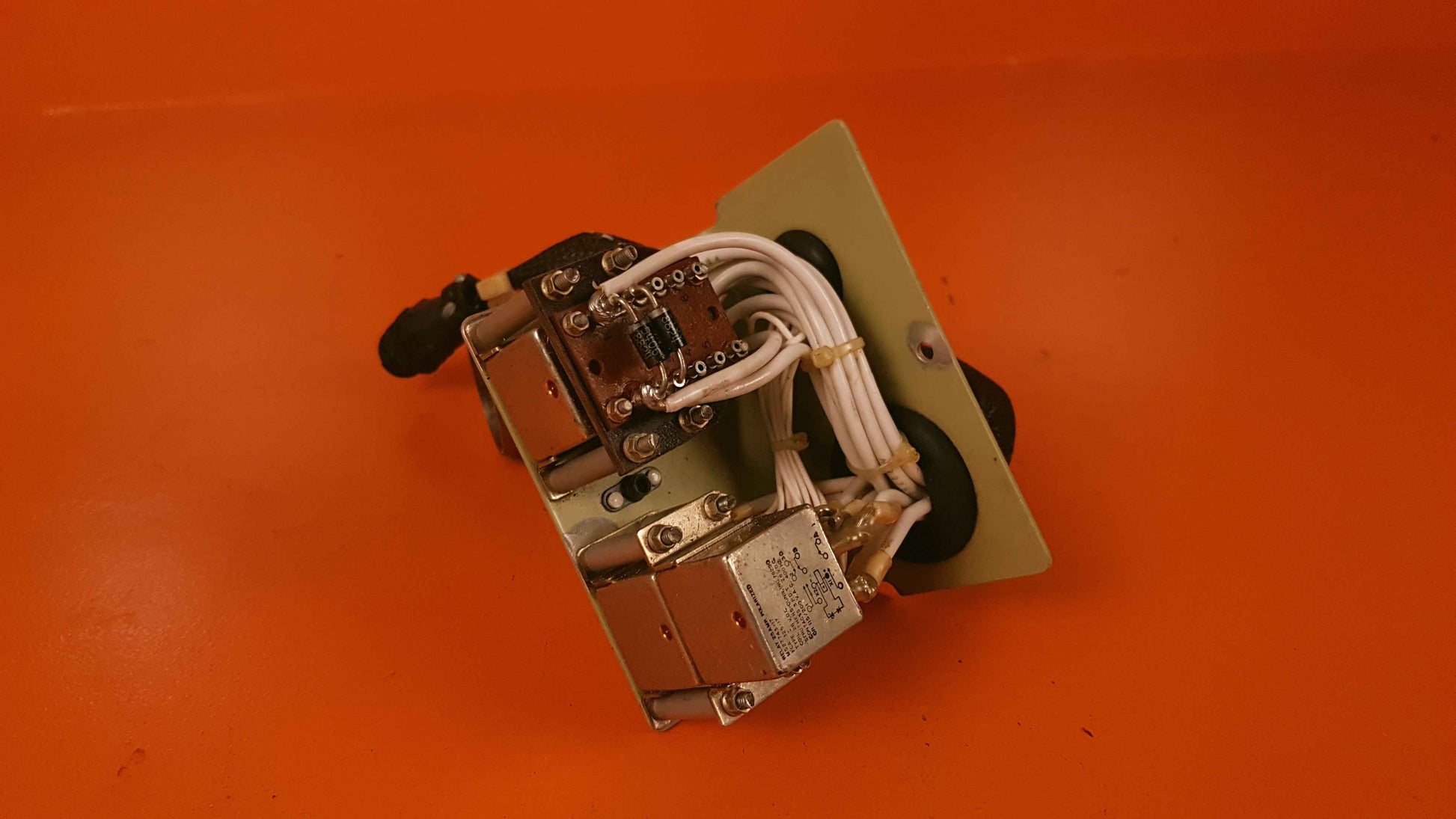 3118438-2 Learjet R/H Relay Box Assembly