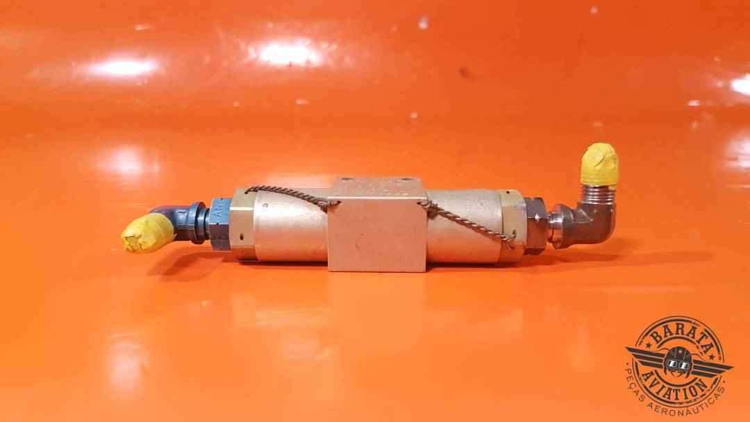 2SV0413 Gar-Kenyon Hydraulic Shuttle Valve Assy