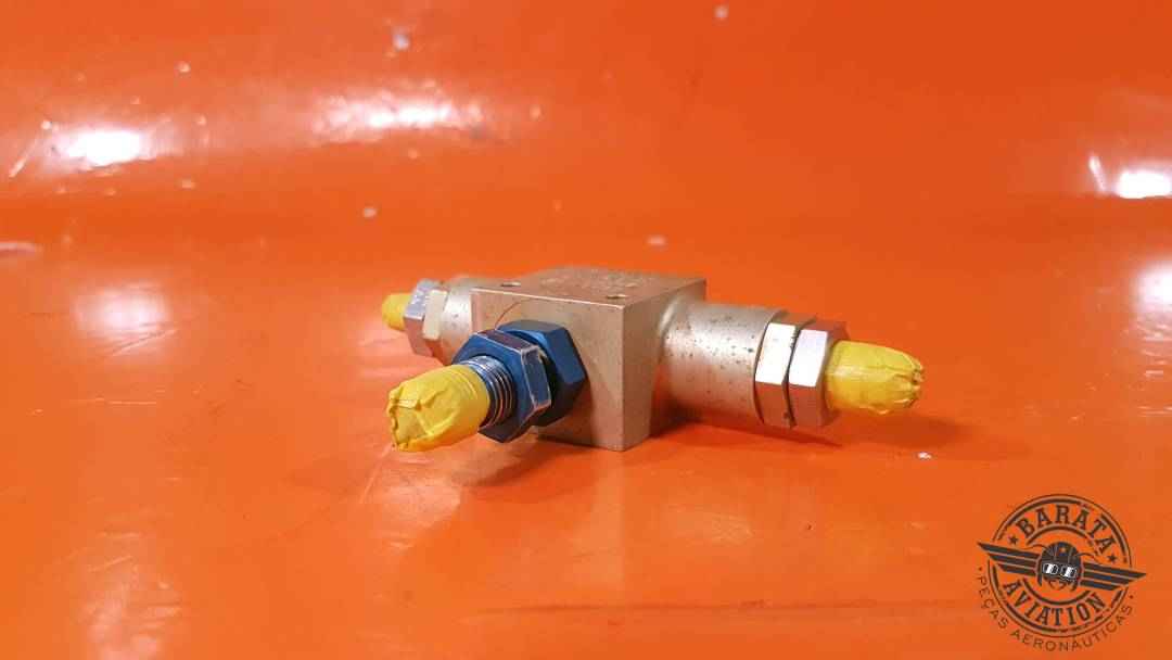 2SV0614   Gar-Kenyon Hydraulic Shuttle Valve Assy