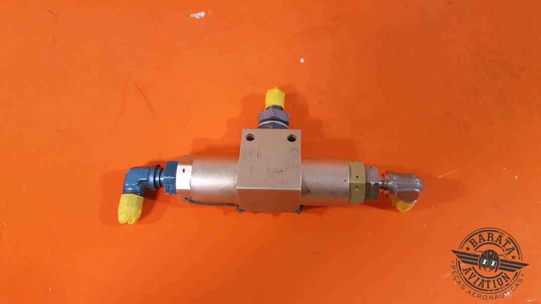 2SV0413  Gar-Kenyon Hydraulic Shuttle Valve Assy