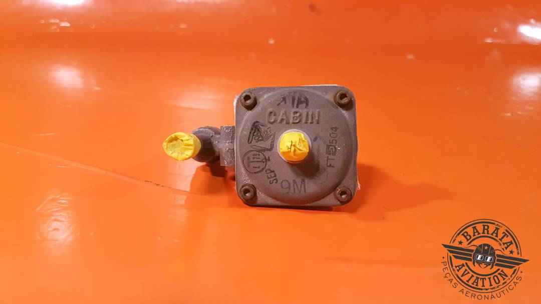 6600204-1 Gates Learjet Vacuum Regulator Assy
