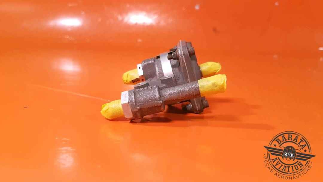 6600204-1 Gates Learjet Vacuum Regulator Assy