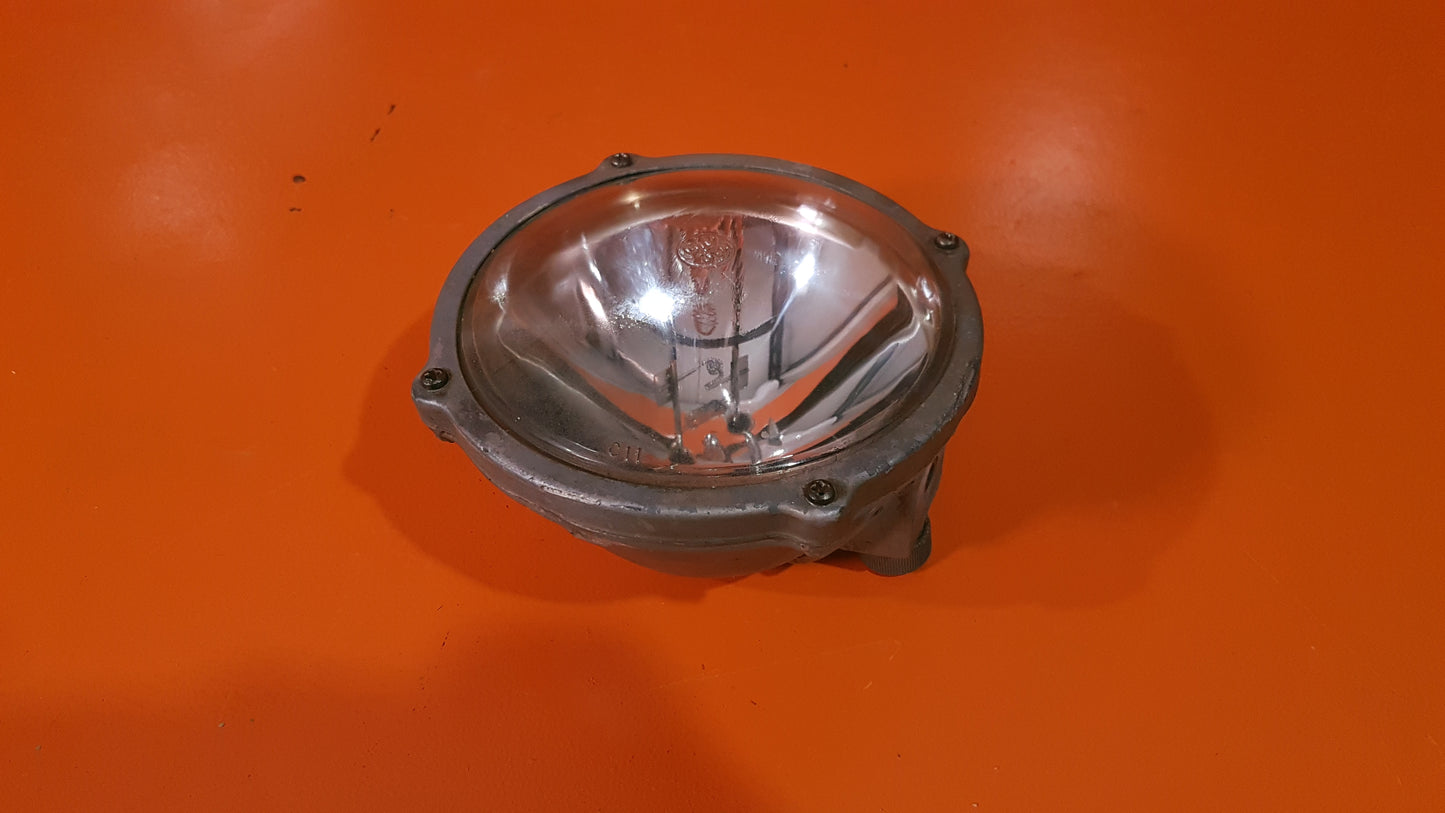 D-7585-18 Learjet Landing Light and Taxi Assembly