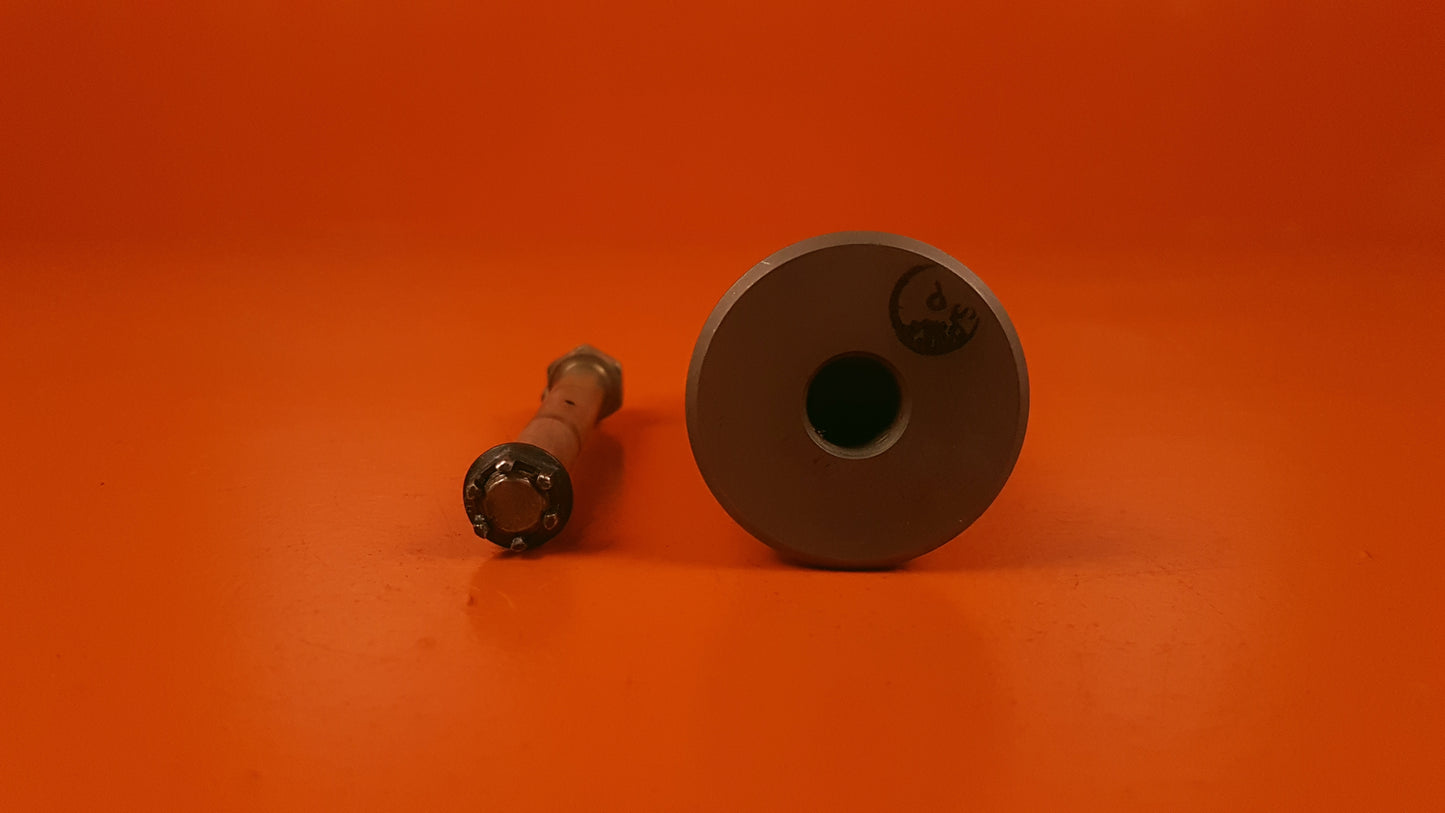 2341110-003 Learjet Trunnion Pin Assy
