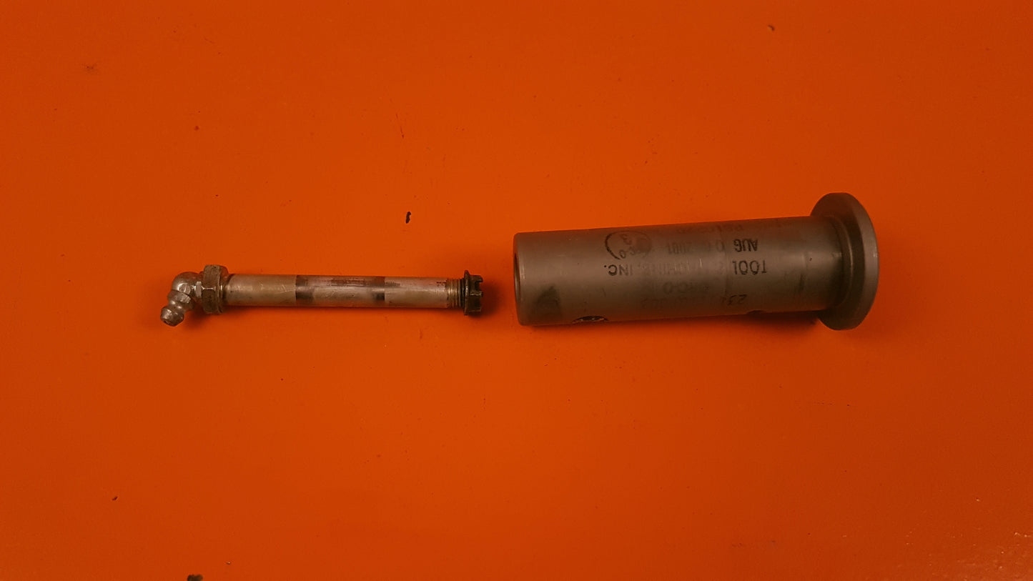 2341110-003 Learjet Trunnion Pin Assy