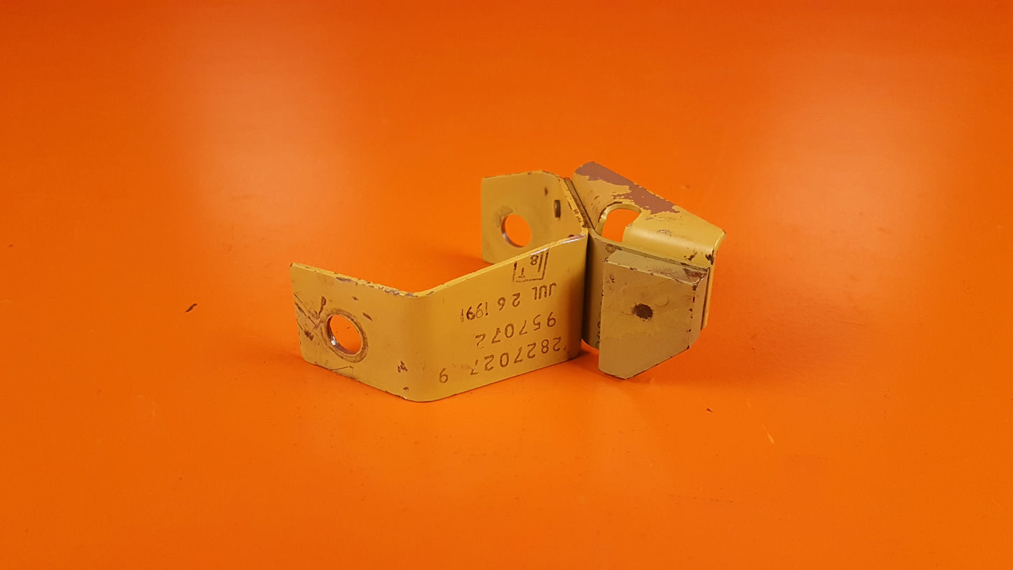 2827027-29 Learjet L/H Striker Assy