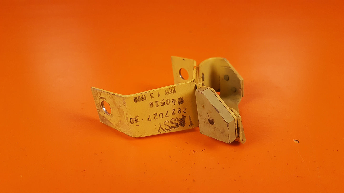 2827027-30 Learjet R/H Striker Assy
