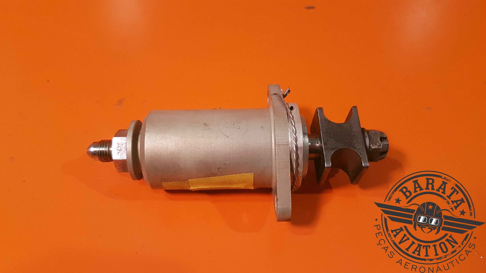 4953503-11 Dee Howard Latch Actuador Assy
