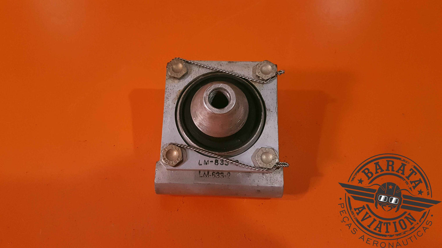 LM-833-3   Lord Erie Cover Mount