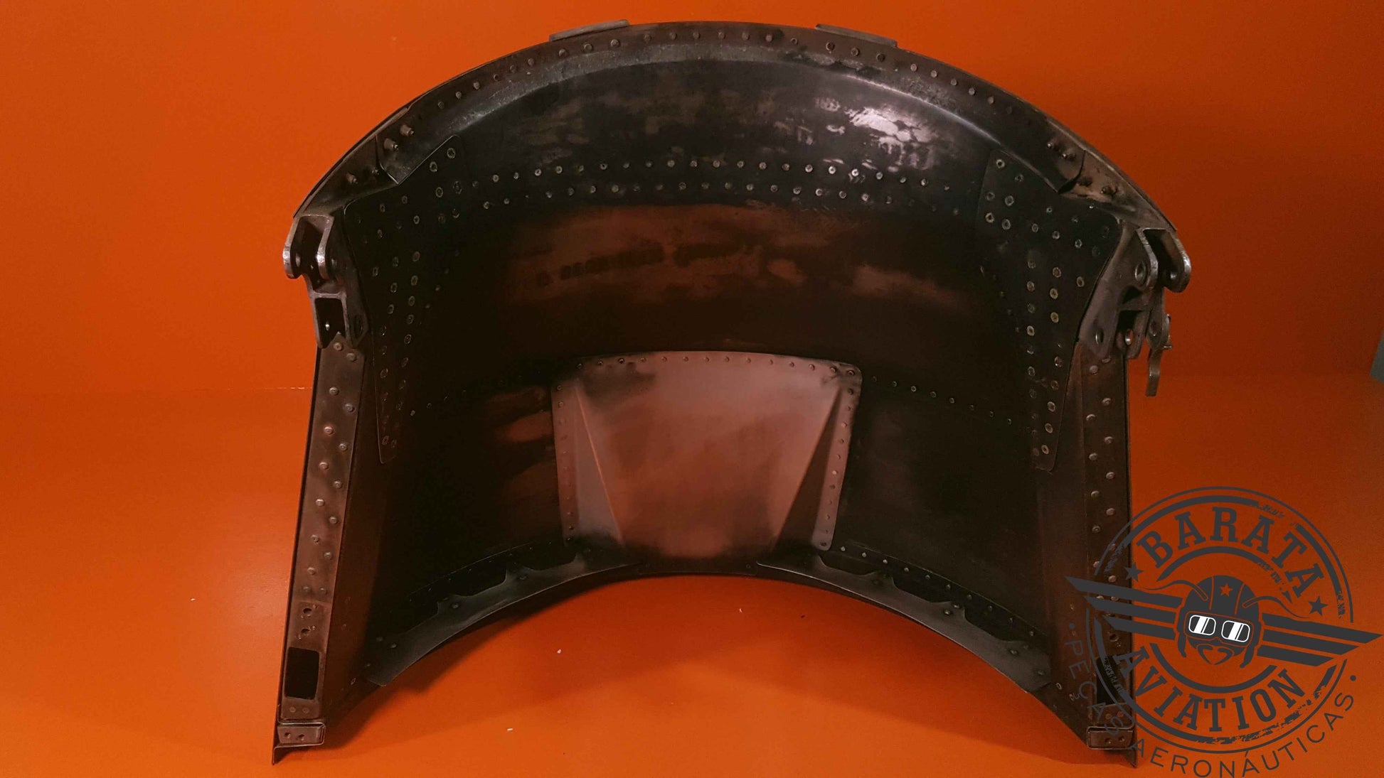 4953102-9 Learjet  L/H Thrust Reverser Bucket