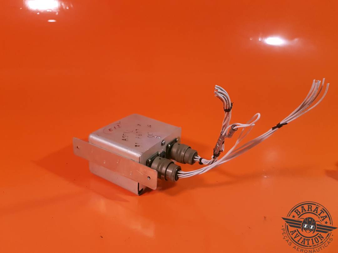 3118105-1 Conjunto de caja de relés Gates Learjet con conectores