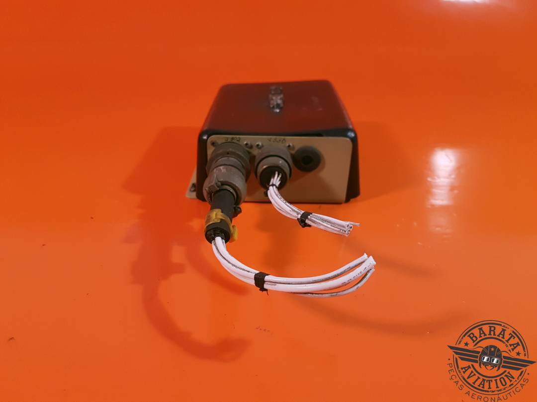 2518337-3 Conjunto de caja de relés Gates Learjet - Con conectores
