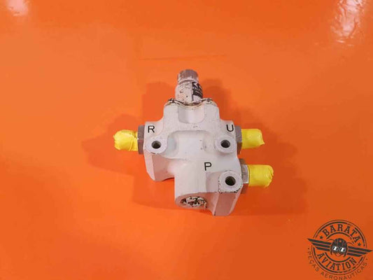 120-32943-001 Embraer Sequence Valve Assy