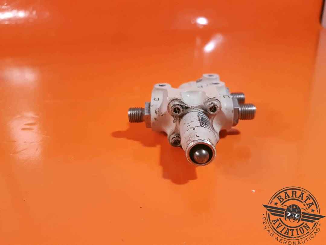 120-32943-001 Embraer Sequence Valve Assy - 3000 psi 