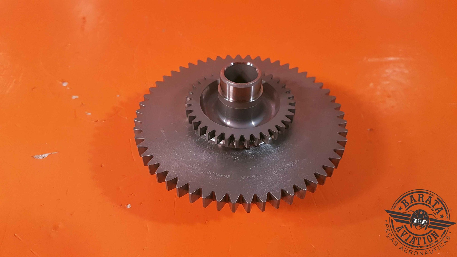 3058021-01    Pratt & Whitney Gearshaft