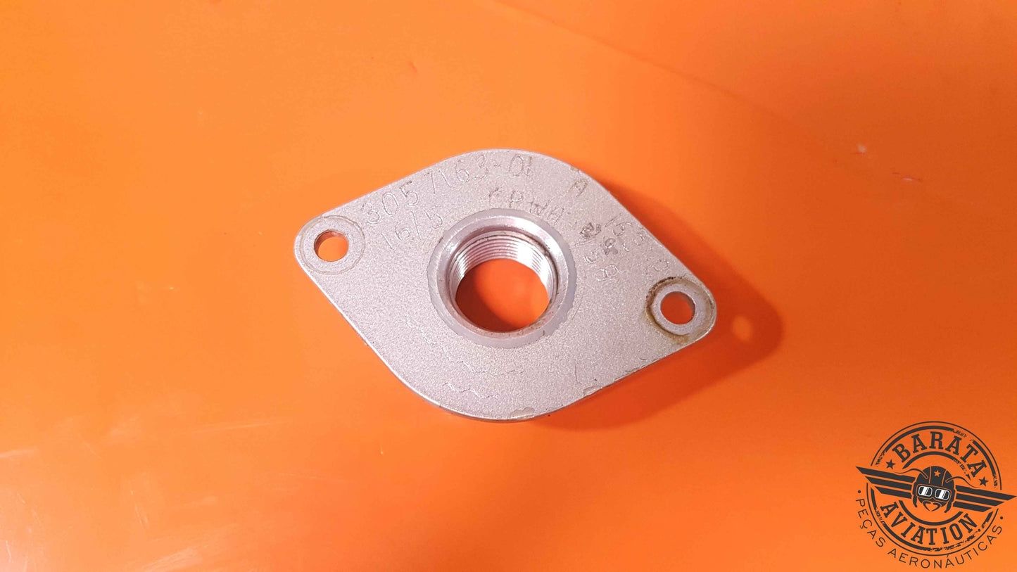 3057163-01   Pratt &  Whitney Adapter