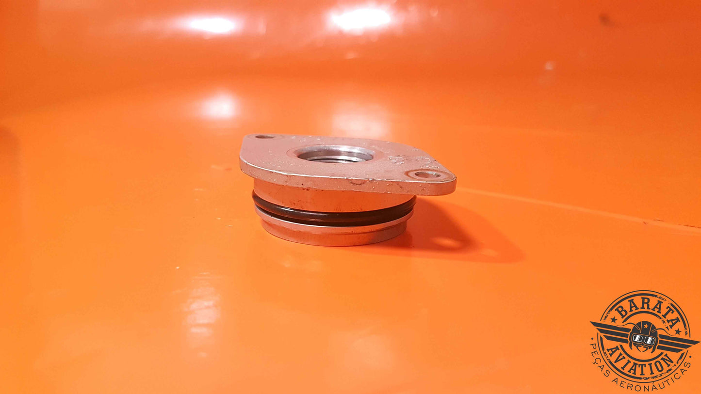 3057163-01   Pratt &  Whitney Adapter