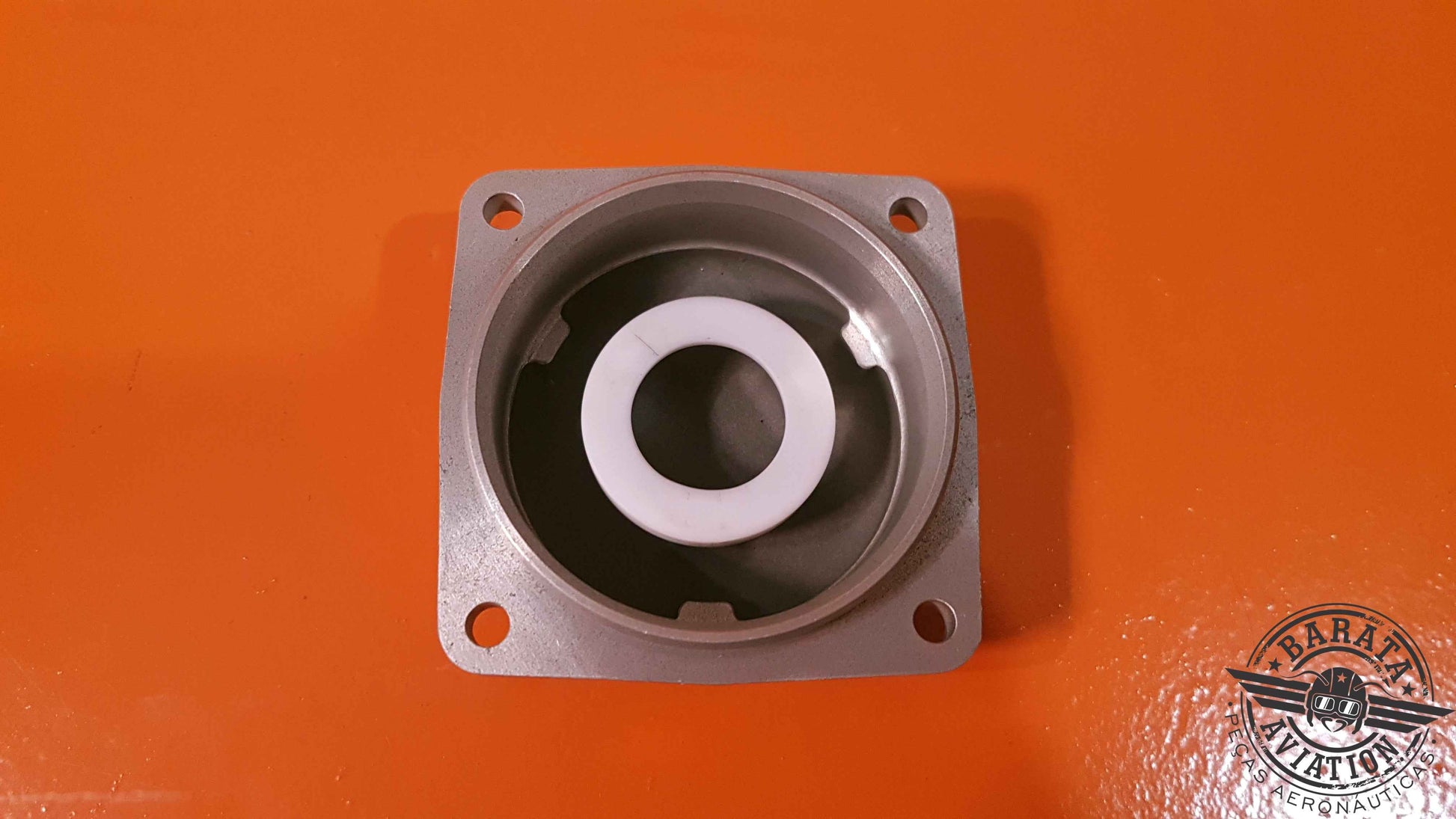 3031026   Pratt & Whitney Oil Filter Cover