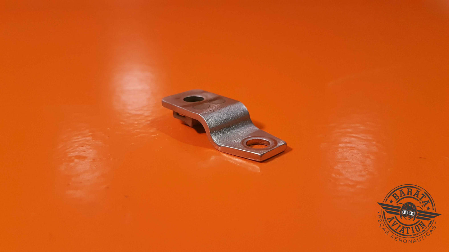 3052880-01   Pratt & Whitney Bracket Assy