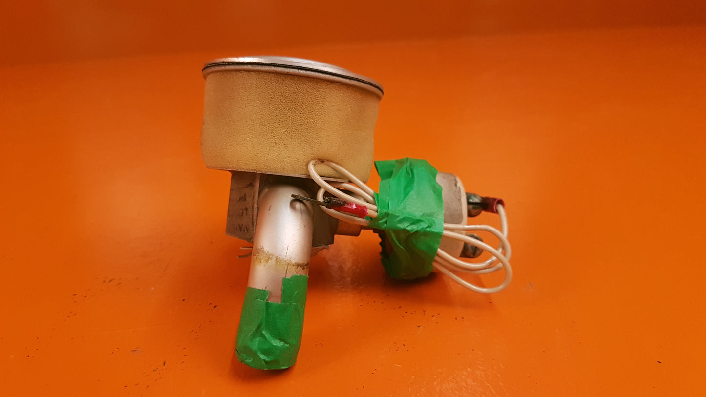 2H3-27 Airborne Vacuum Regulating Valve