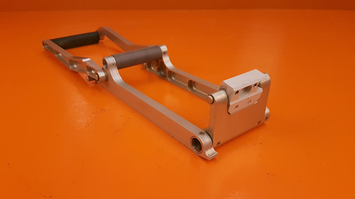 52-12-00-04 Pilot Door, Footstep
