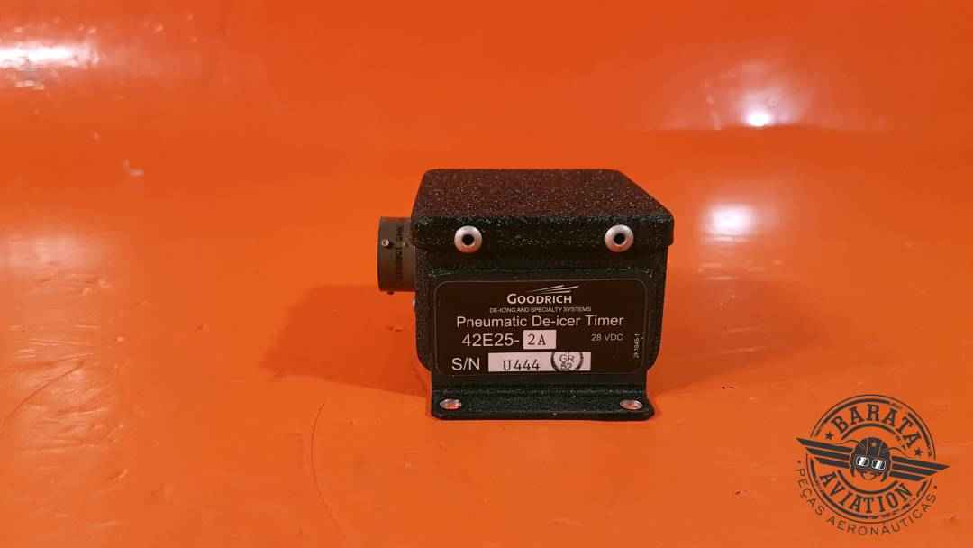42E25-2A Goodrich Pneumatic De-icer Timer - 28 vdc - w/ connector 