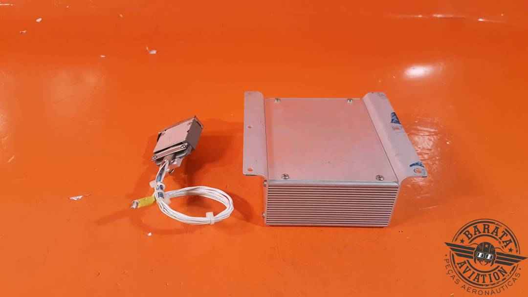 011-00960-00 Adaptador de compensación de piloto automático Garmin GTA-82 - 28 VCC - con conector
