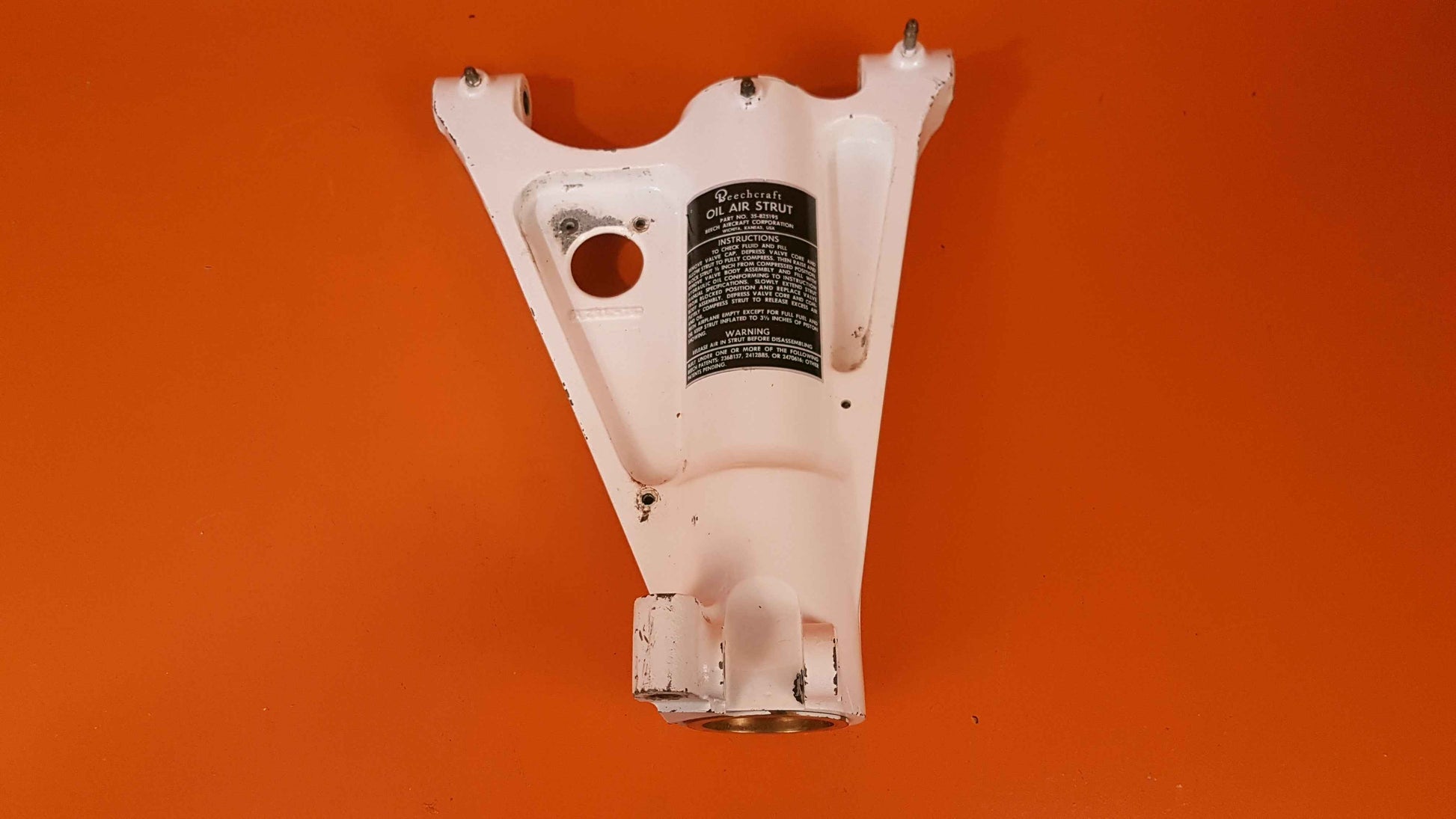 45-820096-17 Beech Nose Landing Gear Brace