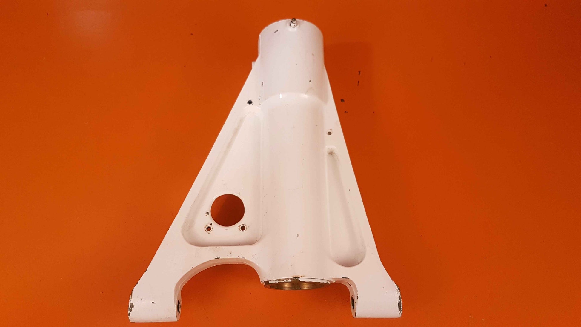 45-820096-17 Beech Nose Landing Gear Brace