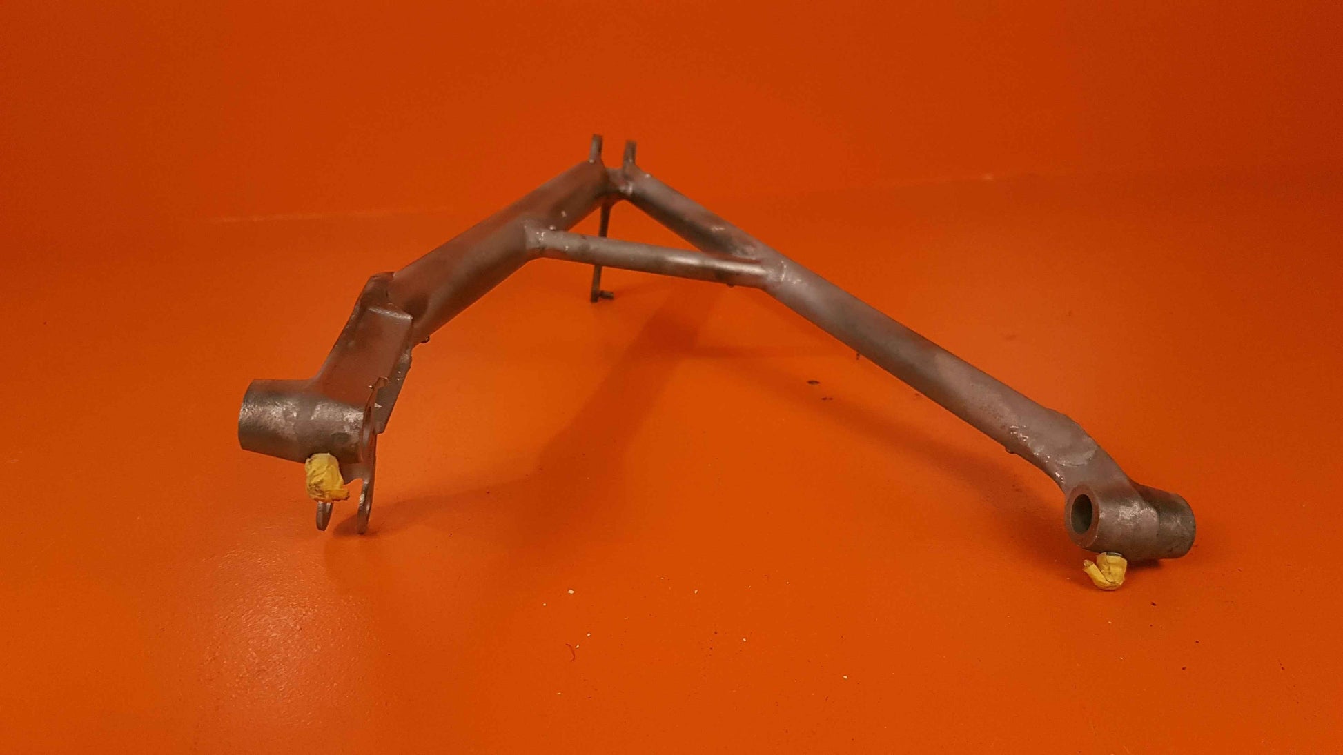 35-825072 Beech Nose Gear Brace Assembly
