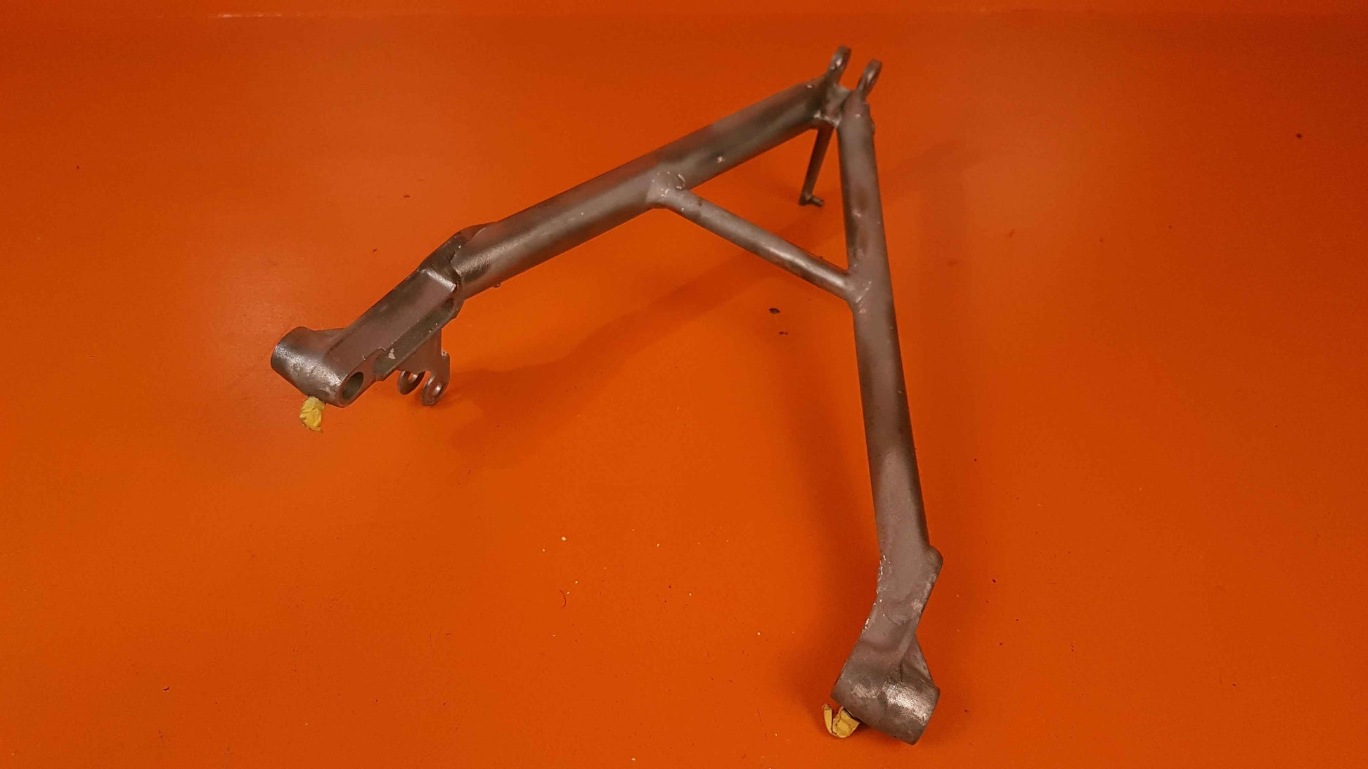 35-825072 Beech Nose Gear Brace Assembly