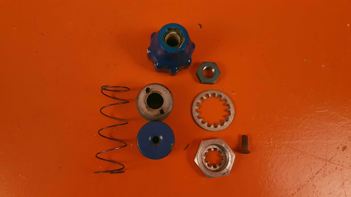35-944049-1 Beech Propeller Control Knob Kit