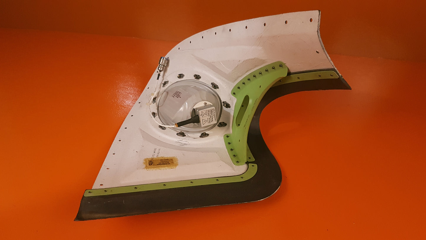 500-27505-404 Embraer Corner Assy Fairing