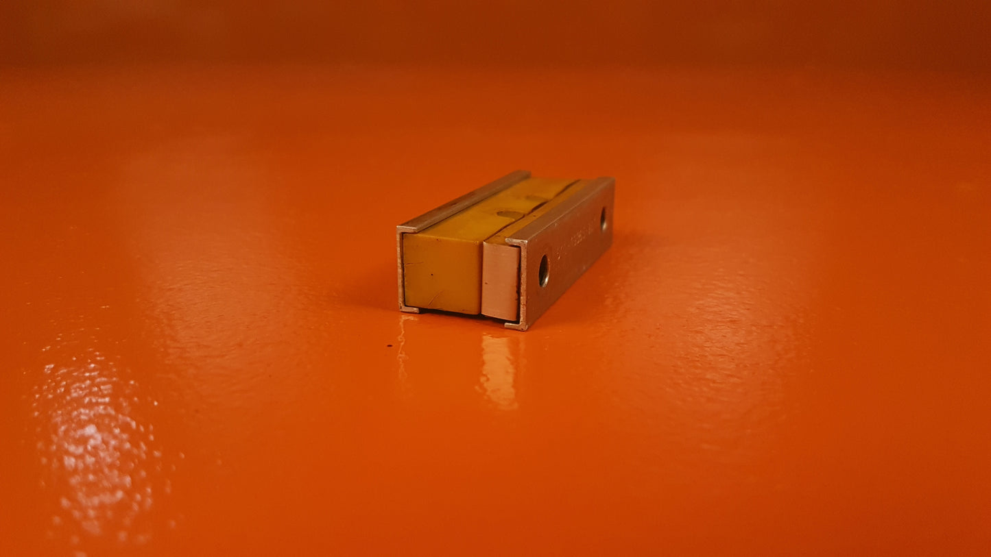 500-19365-901 Polygon PHENOM 100 Support Block Assembly