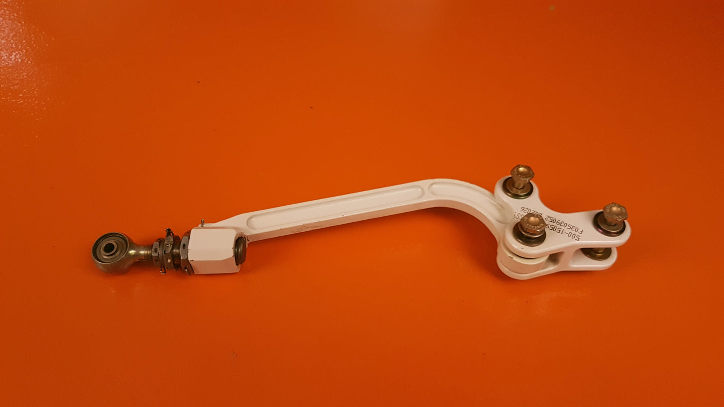 500-15059-403 Embraer Bellcranck Assy