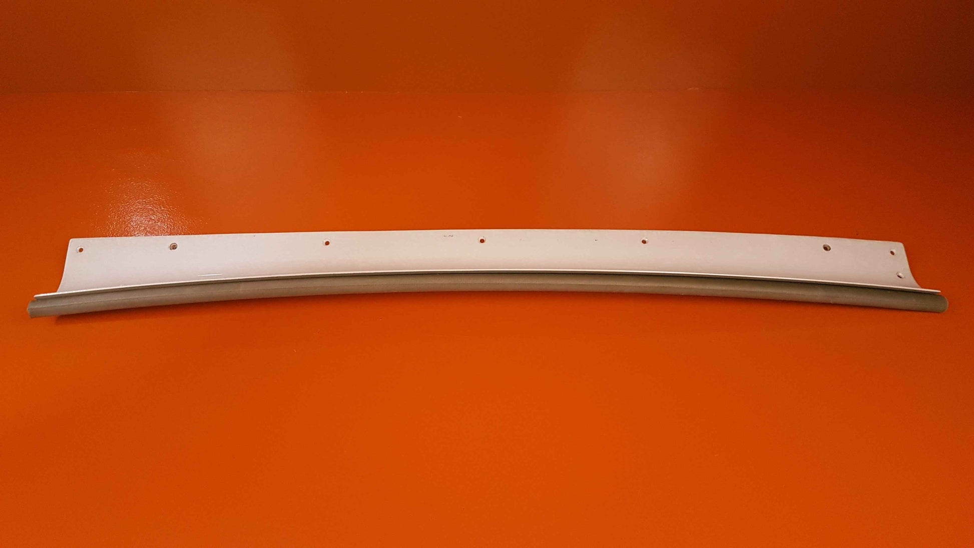 500-08011-404 Embraer R/H Top Fairing